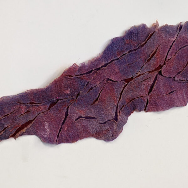 Elise Campbell, "Scars", wool & silk, 80 x 40 x 2cm, 2021. Image courtesy of artist.